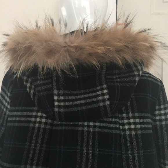 SOLD MAJE Fur Hooded Wool Short Coat, US 6..like new - Picture 4 of 7